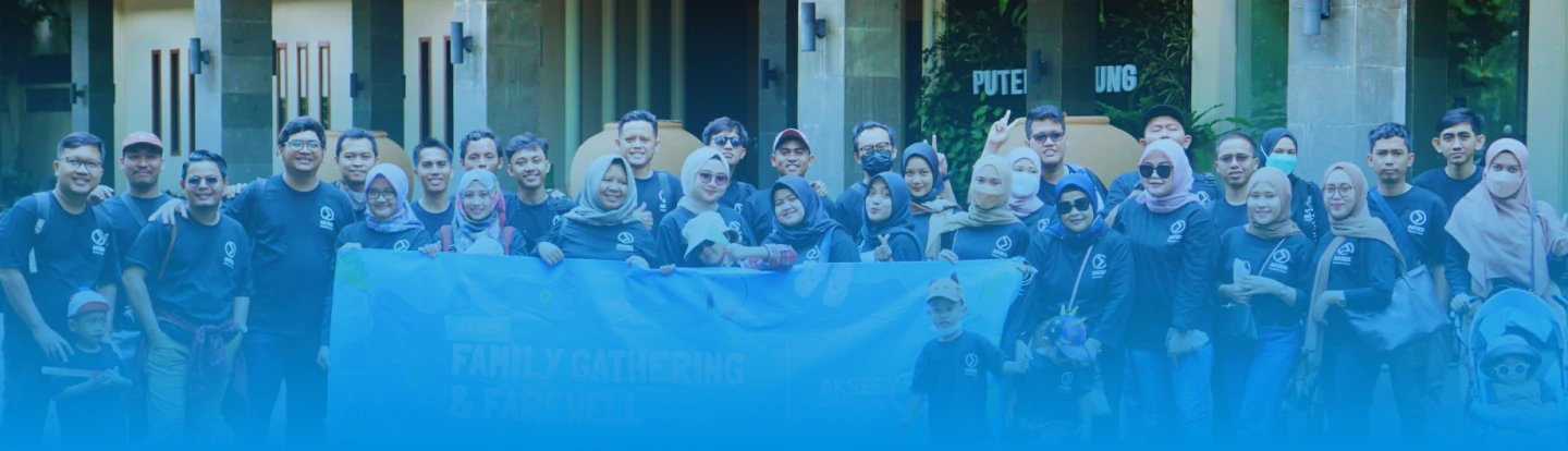 Tentang Kami Background